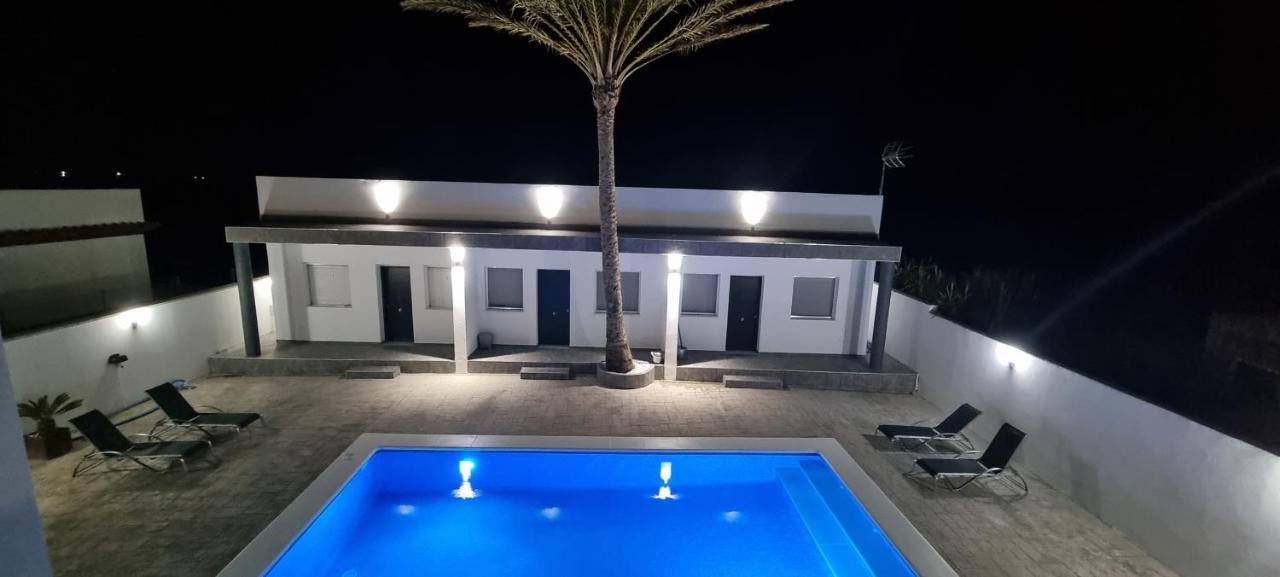 Apartamentos La Playa Barbate Eksteriør billede